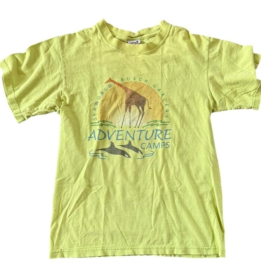 Anvil yellow green vintage 90s SeaWorld Busch Gardens, adventure camp t-shirt